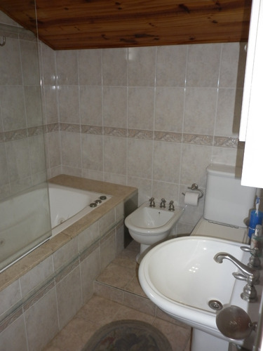 Imagen 9 de 14 de Venta De Ph Al Frente Tres Amb. Con Cochera
