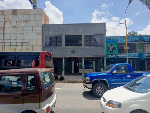 Venta Local Comercial A Pie De Calle Plena Avd BolĂvar Norte