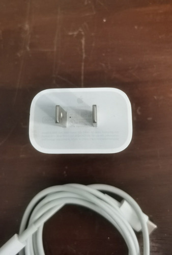 Cubo Con Cable Original De Apple 