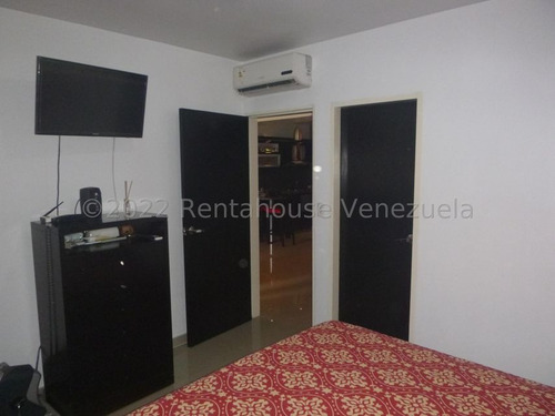 Imagen 3 de 11 de Estupendo Apartamento, Totalmente Amoblado 22-24958