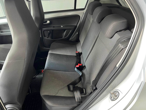 Imagen 11 de 13 de Volkswagen Up! 2015 1.0 Move Up! 75cv 5 P