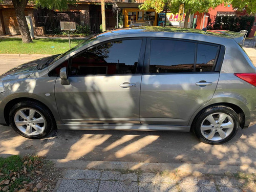 Nissan Tiida 1.8 Tekna 2014