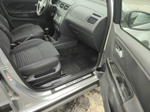 Volkswagen Space Cross 1.6 16v Msi Total Flex 5p