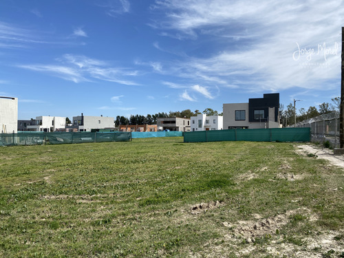Lote Perimetral #100-200 - Villa Nueva - Santa Ana 1 - 586m2 #id 20209