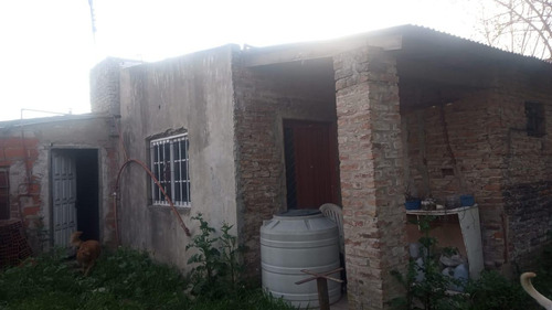 Casa En Venta - 5 Dormitorios 3 Baños - 230mts2 - Longchamps