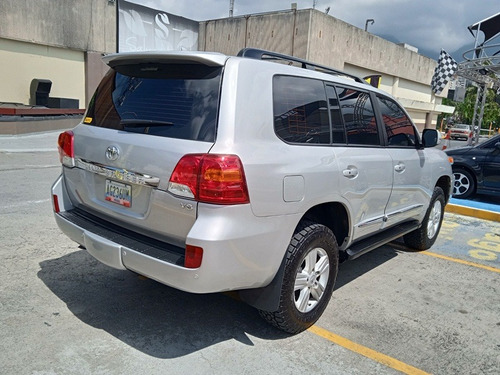Toyota Lc200