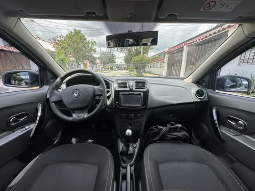 Renault Logan 1.6 Expression / Life +