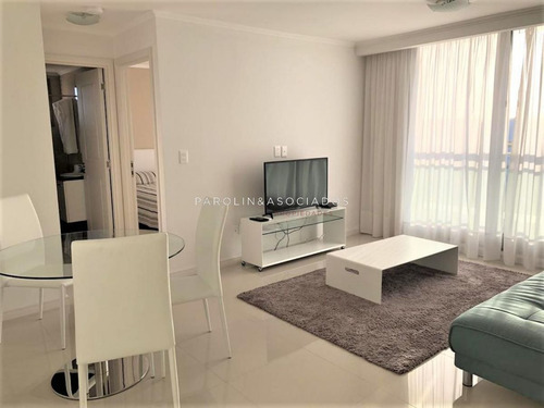 Imagen 1 de 4 de Departamento De 1 Dormitorio En Place Lafayette, Punta Del Este
