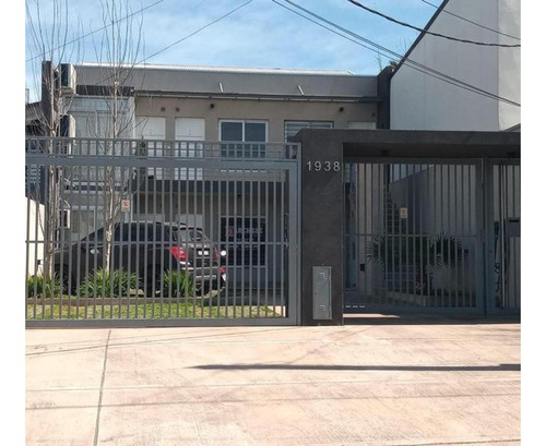 Venta De Departamentos En Complejo, Castelar Norte