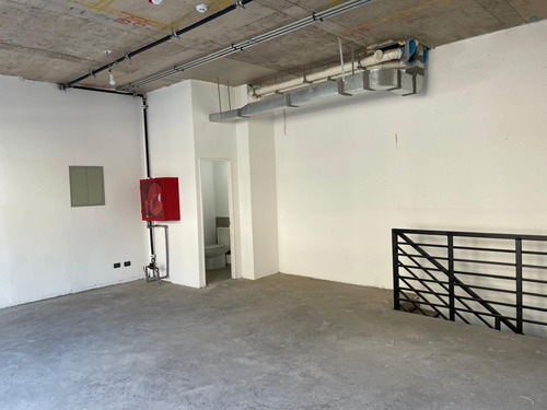 Arriendo Local Comercial 43,21 M2 + Subt. 45,51 M2, Metro Ul