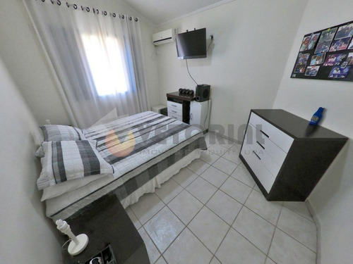 Sobrado Com 04 Dormitórios E 480m² No Sumaré - Caraguatatuba - Sp - So0138