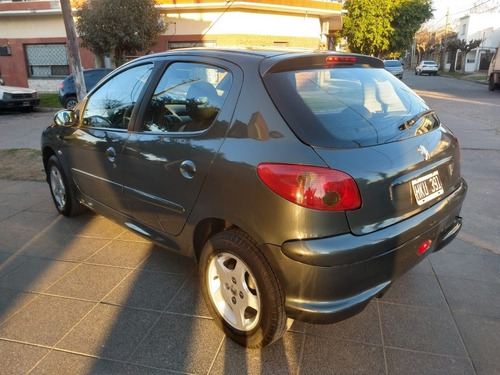 Imagen 10 de 15 de Peugeot 206 2008 1.9 Xt Premium