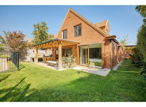 Casa En Barnechea La Cumbre