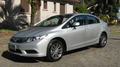 Honda Civic 1.8 Lxs 16v Flex 4p Manual