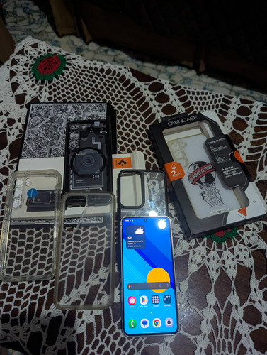 Galaxy S23 Impecable, 8/128gb, Snapdragon 8 Gen 2 Color Crema (Usado)