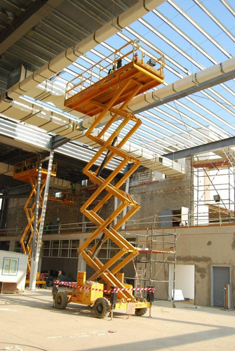 Imagen 2 de 16 de Plataforma Elevadora Tijera 15m Diesel Haulotte JLG Genie