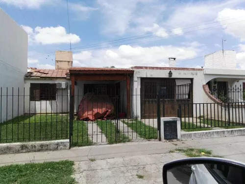 Venta Casa En Barrio Los Robles, Cordoba