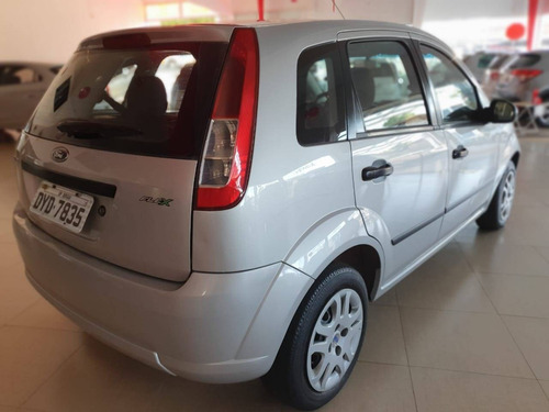 Ford Fiesta 1.0 Mpi First Hatch 8v Flex 4p Manual