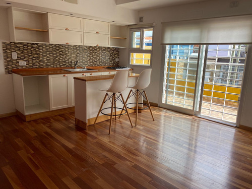 Imagen 4 de 20 de Semipiso En Venta De 3 Amb. Con 2 Cocheras Y Terraza Propia En Ramos Mejia
