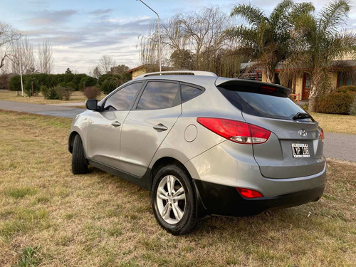 Imagen 16 de 19 de Hyundai Tucson 2012 2.0 Gl 6at 2wd