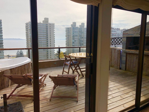 Apartamento Penthouse Frente Al Mar De Playa Brava - Ref: 2716