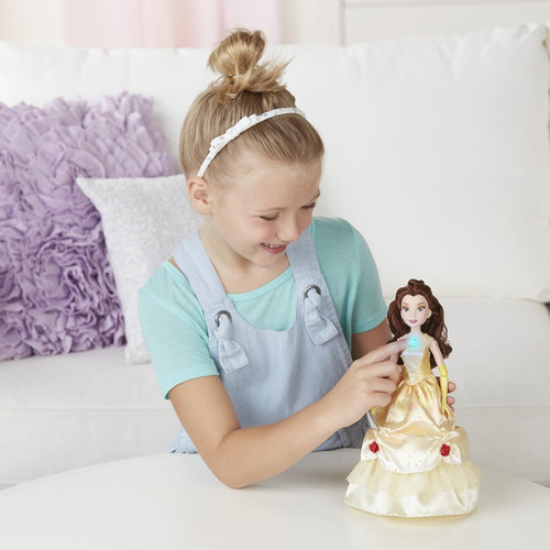 Código De Baile De La Princesa De Disney Presenteando Una Be