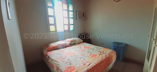 Imagen 8 de 30 de Casas En Venta En La Rosaleda Barquisimeto Código Flex: 22-4432 // 0424 556 57 59 Rentahouse Centro Occidente Monica C.