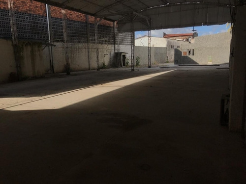 Imagem 20 de 20 de Galpão Na Rua Laranjeiras Para Venda - 1071