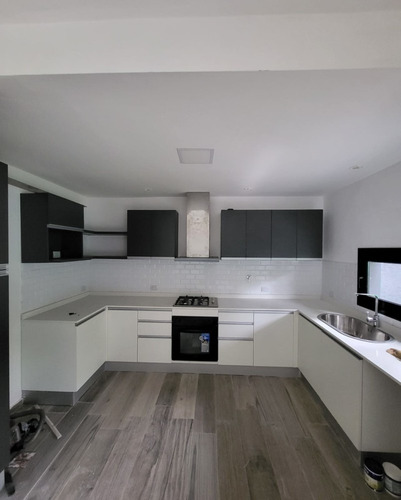 Imagen 15 de 24 de Cañuelas Chico, Duplex En Venta De 3 Dormitorios Con Escritorio, Cochera Doble