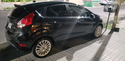 Imagen 3 de 15 de Ford Fiesta Titanium Powershift