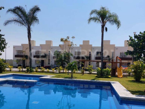 Venta De Casa En Residencial De Morelos, Cocoyoc