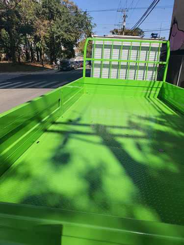 Caminhão Carroceria Mb Acelo 1016 Ano 2020 Com Cabine Suplem