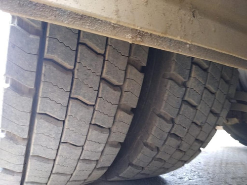 Scânia R440 2013 6x4 - Automático
