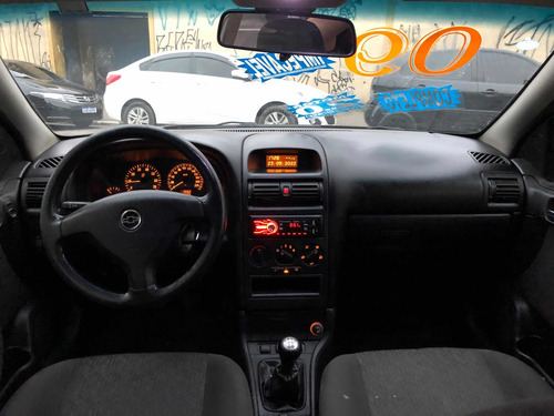 Imagem 10 de 15 de Chevrolet Astra 2009 2.0 Advantage Flex Power 5p 133 Hp