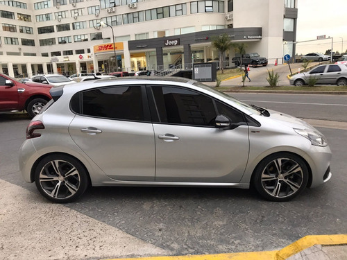 Imagen 4 de 16 de Peugeot 208 1.6 Gt Thp