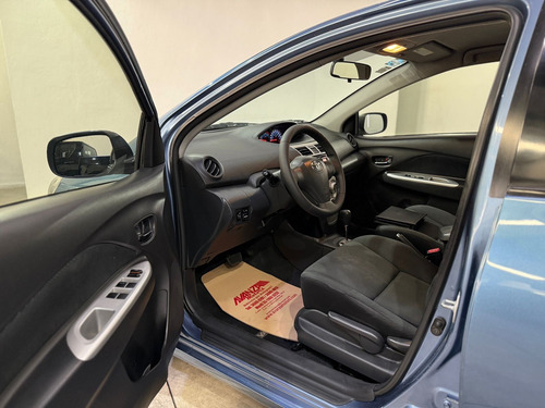 Toyota Yaris 1.5 Premium Sedan At