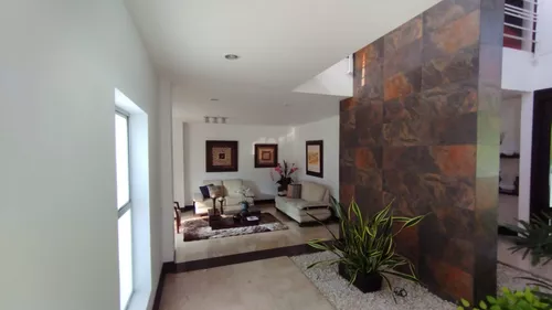 Casa En Venta En Pance. Cod V11497