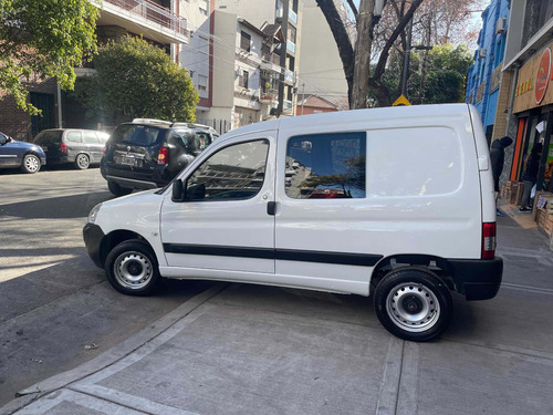 Imagen 8 de 24 de Citroën Berlingo 2016 1.6 Hdi 92 Bussines