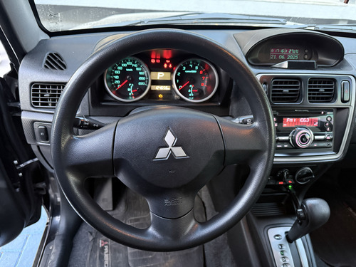 Mitsubishi Pajero TR4 2.0 4X2 16V 140CV FLEX 4P AUTOMÁTICO