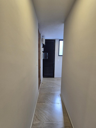 Residencia En Venta, Completamente Lista En Privada Con Casa Club De Lujo!