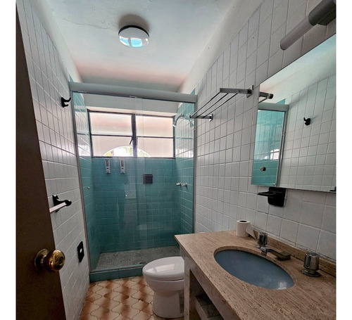 Casa Sola En Venta En Un Solo Nivel En Jardines De Cuernavaca.