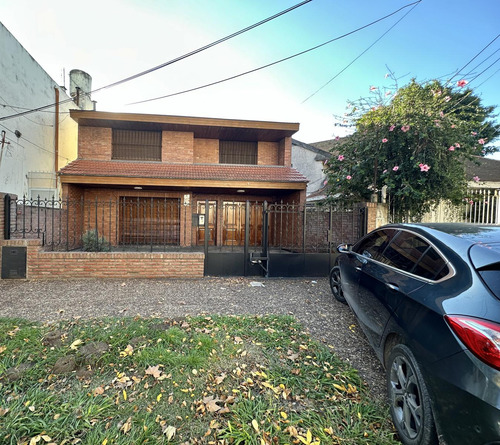 Casa En Alquiler En Vicente Lopez, Olivos - 5 Ambientes