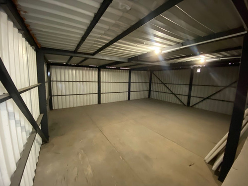 Excelente Oficina De 250 M2 En Prado Norte