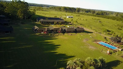 Complejo De 5 Hectareas, 7 Cabañas Y 20 Habitaciones