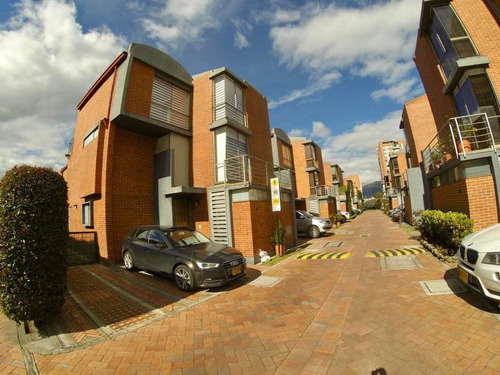 Casa En Iberia(bogota) Rah Co: 21-254