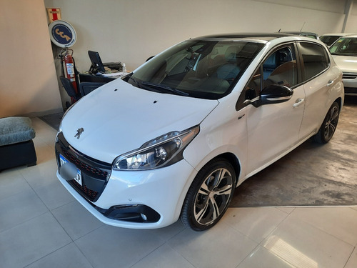 Peugeot 208 Gt M/t 2016 Km98500.-
