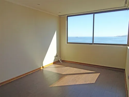 Departamento En Venta De 4 Dorm. En Viña Del Mar