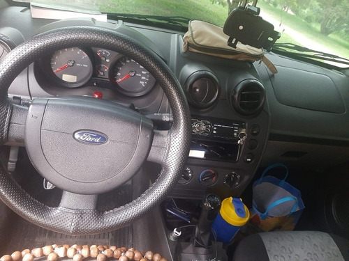 Imagem 6 de 13 de Ford Fiesta 2009 1.0 Fly Flex 5p
