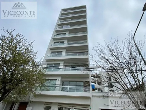 Departamento 106 M2 A Estrenar Calle 50 N° 1483, La Plata, Provincia De Buenos Aires.