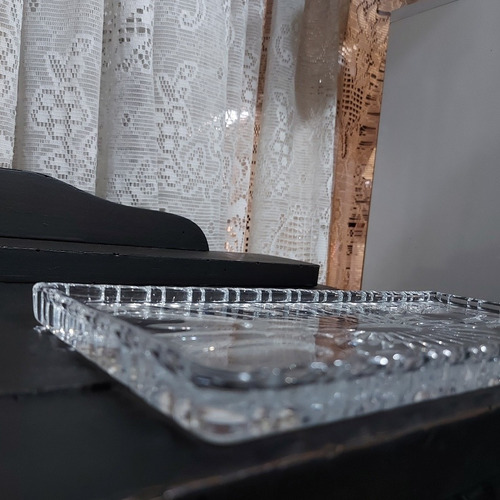 Imagem 7 de 10 de Petisqueira Cristal Com Detalhes Em Relevo